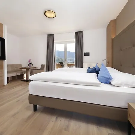 Ultenerhof Hotel 3*